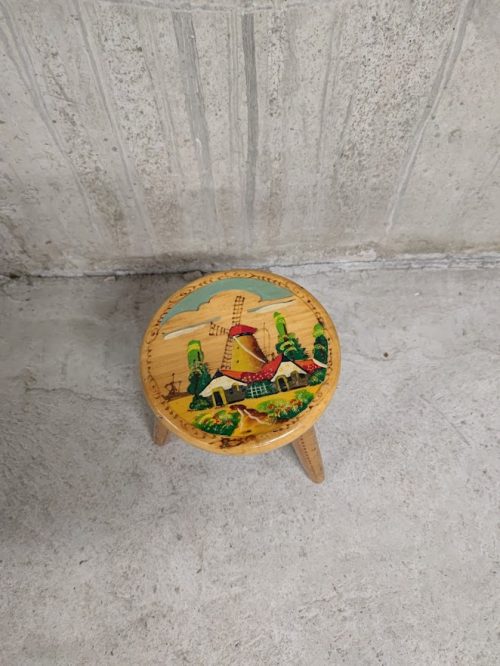 Trikrako stolche v stil Rustik-2